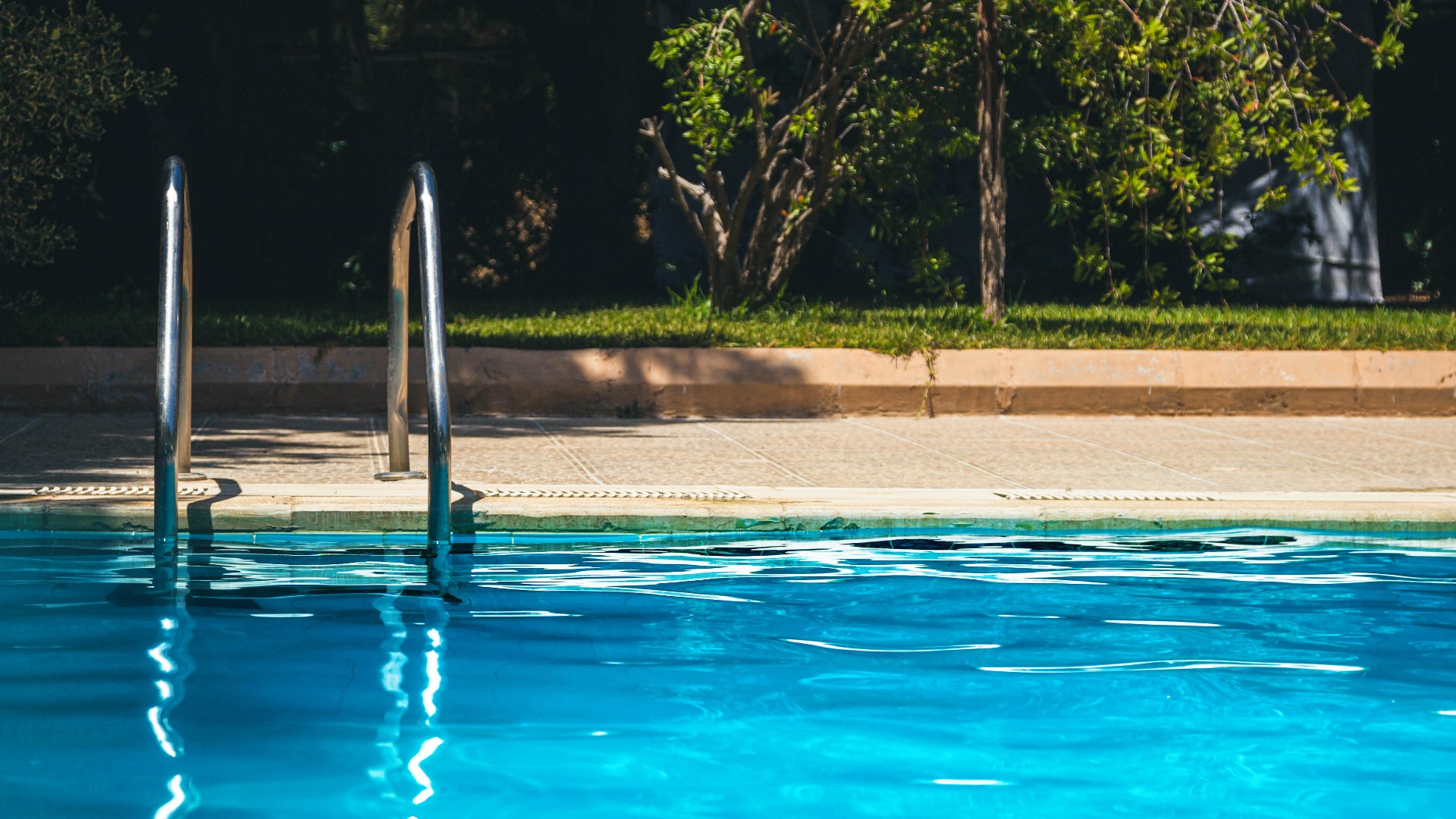 Local pool supply store owners say nationwide chlorine shortage not affecting Central Texas