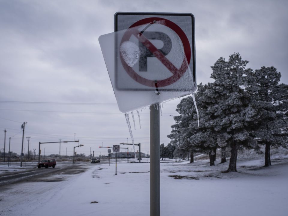 Freeze Could Keep Texans in the Dark for Days: Energy Update