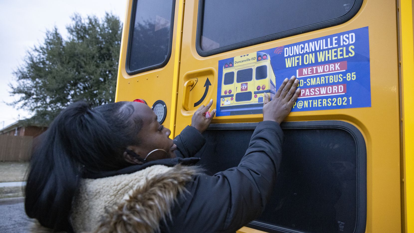 Texas needs a broadband office to address digital divide for students and families, advocates say