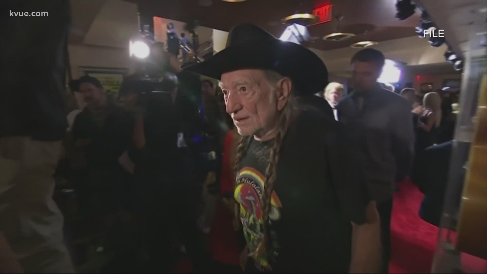 A ‘willie’ happy birthday — Willie Nelson turns 88!