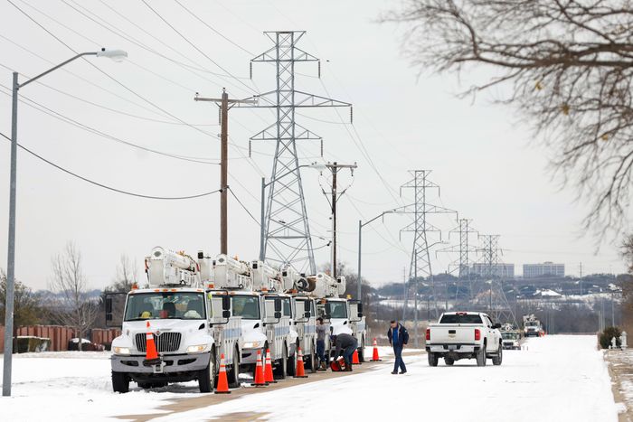 America’s Brittle Infrastructure Is on Display in Texas