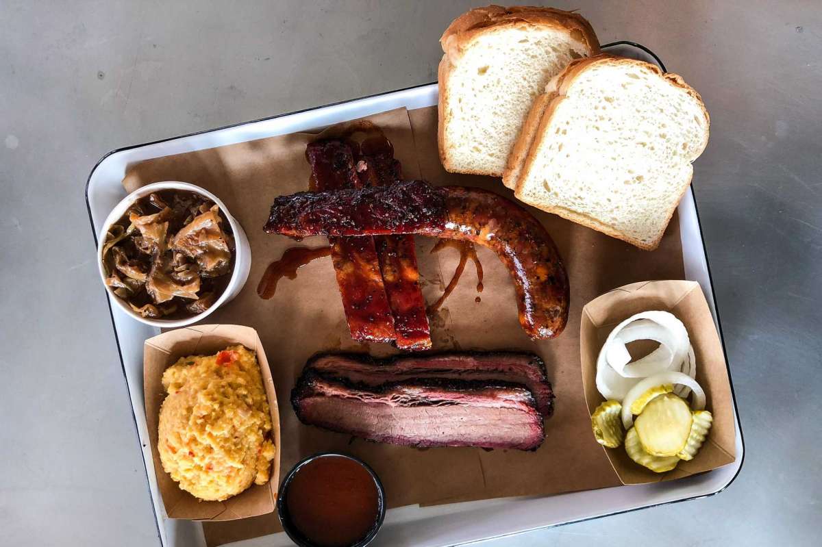 Texans, are you ready to order your barbecue from a waiter?